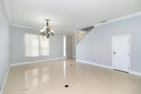 2893 Glasbern Circle Melbourne FL 32904
