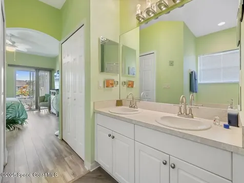 221 Briarcliff Circle Sebastian FL 32958