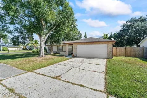 2212 Spring Circle Cocoa FL 32926
