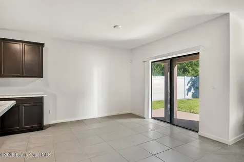 5307 Entertainment Way Fort Pierce FL 34947