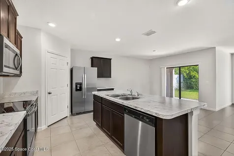 5307 Entertainment Way Fort Pierce FL 34947