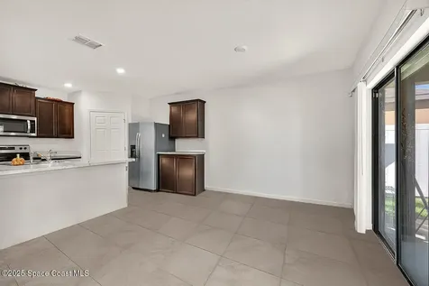 5307 Entertainment Way Fort Pierce FL 34947