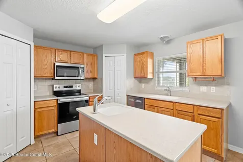 1955 Snapdragon Drive NW Palm Bay FL 32907