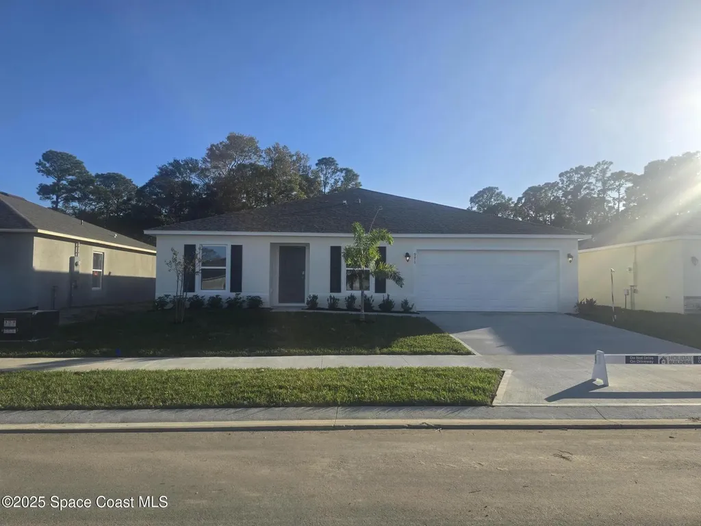 971 SW Richmond Circle SW Palm Bay FL 32908