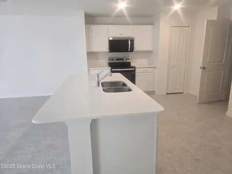 971 SW Richmond Circle SW Palm Bay FL 32908