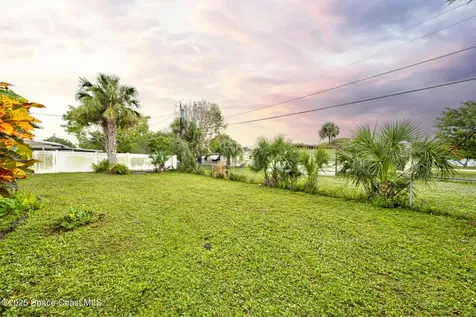 813 7th Street Merritt Island FL 32953