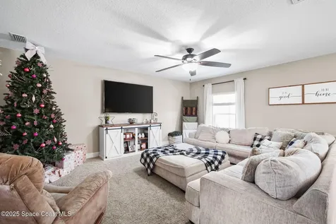 2028 Snapdragon Drive NW Palm Bay FL 32907