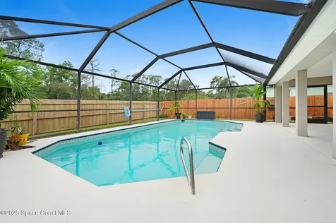 654 Sheridan Woods Drive Melbourne FL 32904