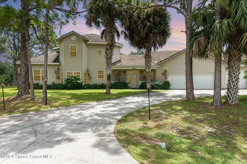 2885 Foxglove Avenue SW Palm Bay FL 32908