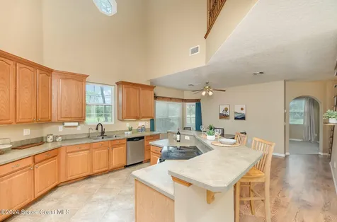 2885 Foxglove Avenue SW Palm Bay FL 32908