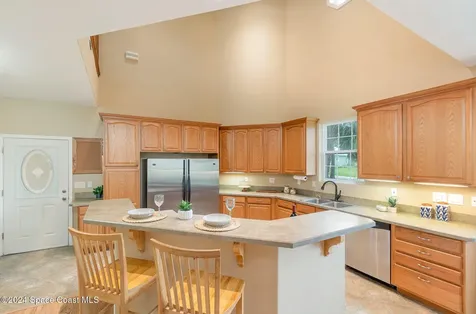 2885 Foxglove Avenue SW Palm Bay FL 32908