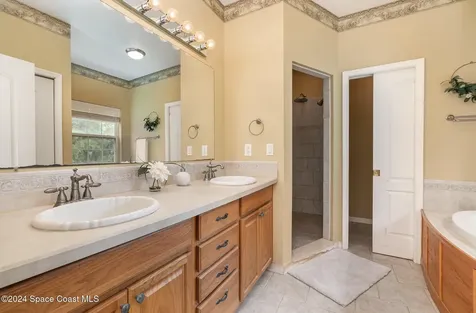 2885 Foxglove Avenue SW Palm Bay FL 32908