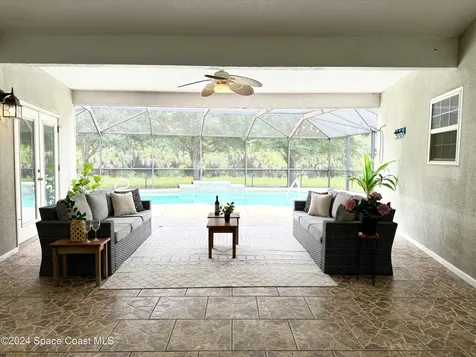 2885 Foxglove Avenue SW Palm Bay FL 32908