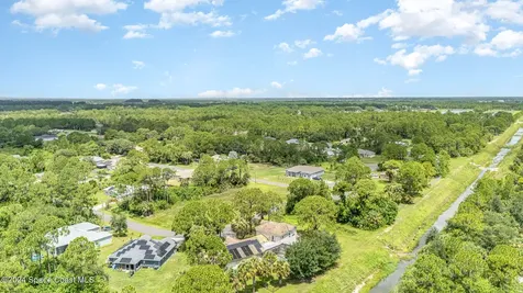 2885 Foxglove Avenue SW Palm Bay FL 32908