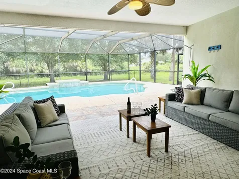 2885 Foxglove Avenue SW Palm Bay FL 32908
