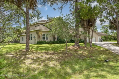 2885 Foxglove Avenue SW Palm Bay FL 32908