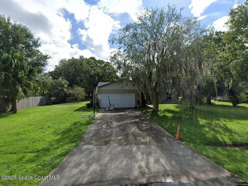 721 Pineda Avenue NE Palm Bay FL 32907