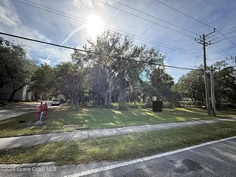 0000 Hibiscus Boulevard Melbourne FL 32901