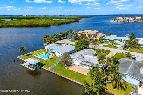 272 Bahama Boulevard Cocoa Beach FL 32931