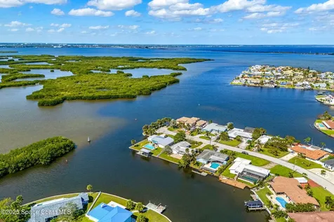 272 Bahama Boulevard Cocoa Beach FL 32931