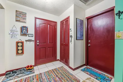 951 Pembroke Avenue NE Palm Bay FL 32907