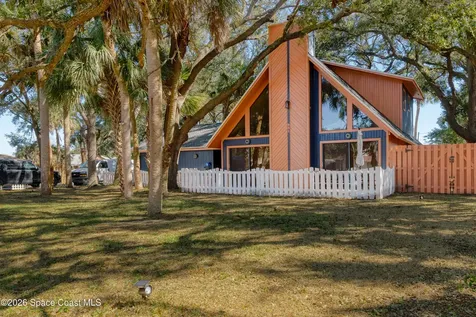951 Pembroke Avenue NE Palm Bay FL 32907