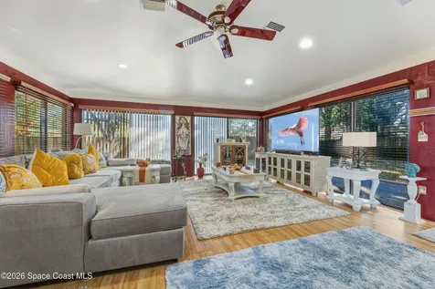 951 Pembroke Avenue NE Palm Bay FL 32907