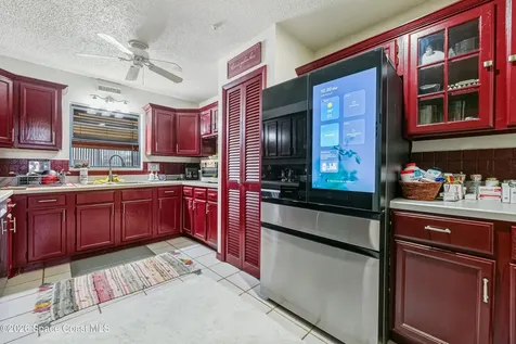 951 Pembroke Avenue NE Palm Bay FL 32907