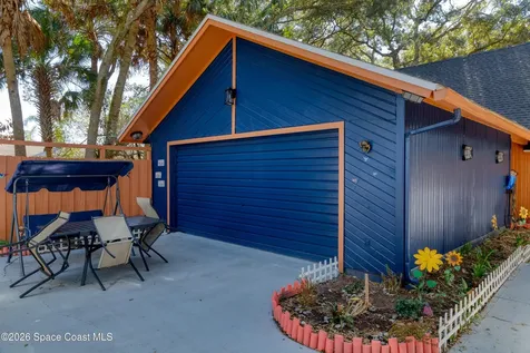 951 Pembroke Avenue NE Palm Bay FL 32907
