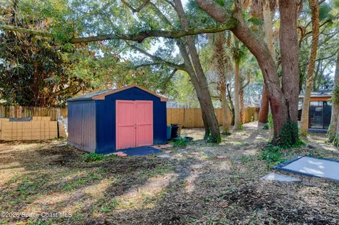 951 Pembroke Avenue NE Palm Bay FL 32907
