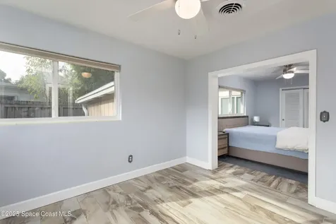 33 W Melbourne Avenue Melbourne FL 32901