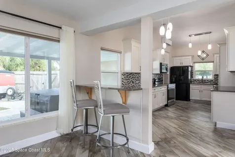 33 W Melbourne Avenue Melbourne FL 32901