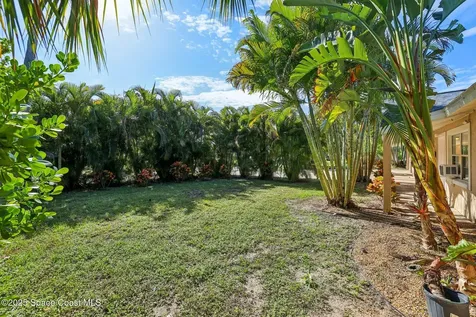 220 Avenida De Paz Indialantic FL 32903