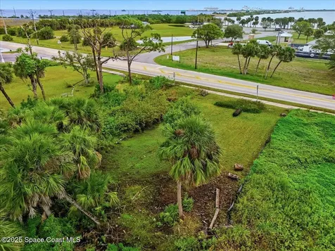 2513 N Banana River Drive Merritt Island FL 32952