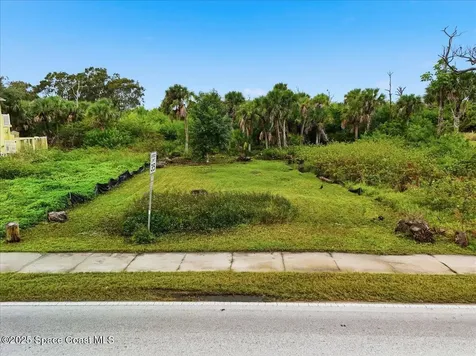2513 N Banana River Drive Merritt Island FL 32952