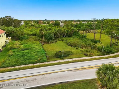 2513 N Banana River Drive Merritt Island FL 32952