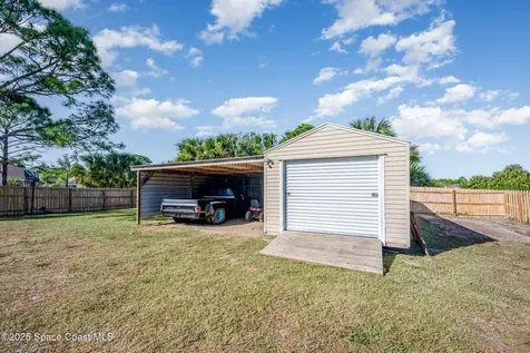 3291 Fitzpatrick Avenue SW Palm Bay FL 32908
