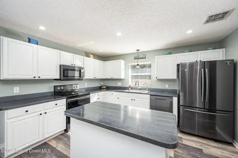 3291 Fitzpatrick Avenue SW Palm Bay FL 32908