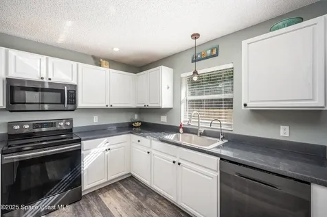 3291 Fitzpatrick Avenue SW Palm Bay FL 32908