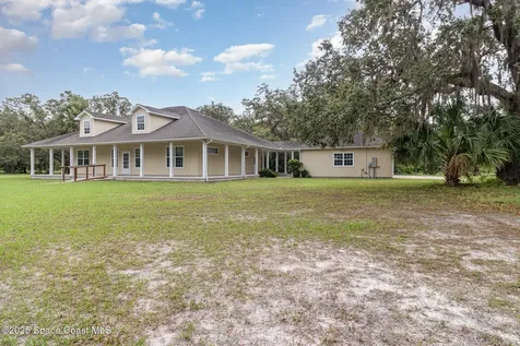 2691 Phillips Road Christmas FL 32709