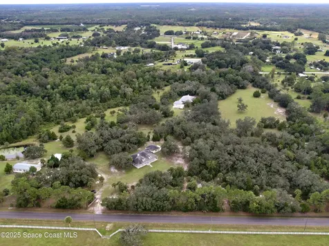 2691 Phillips Road Christmas FL 32709