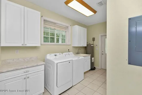 2691 Phillips Road Christmas FL 32709