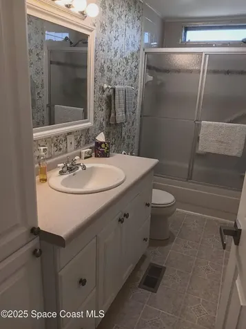621 Hyacinth Circle E Barefoot Bay FL 32976