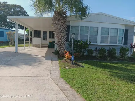 621 Hyacinth Circle E Barefoot Bay FL 32976
