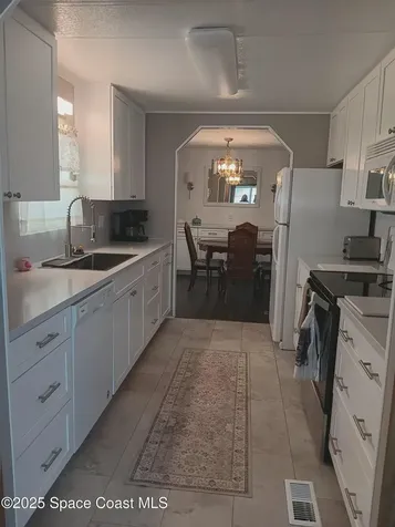 621 Hyacinth Circle E Barefoot Bay FL 32976