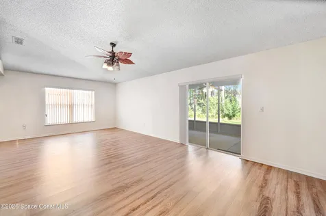 1652 La Maderia Drive SW Palm Bay FL 32908