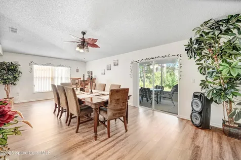 1652 La Maderia Drive SW Palm Bay FL 32908