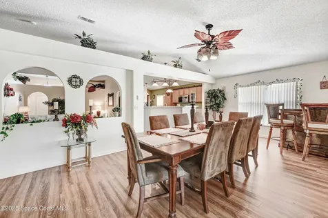 1652 La Maderia Drive SW Palm Bay FL 32908