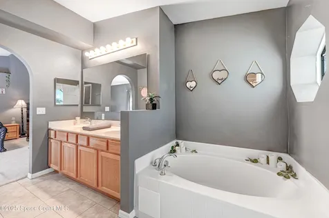 1652 La Maderia Drive SW Palm Bay FL 32908