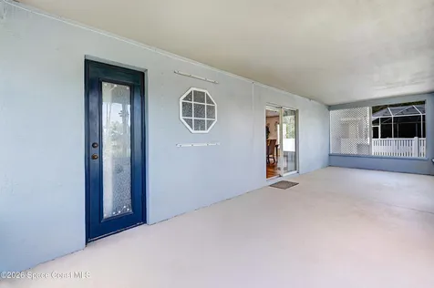 1652 La Maderia Drive SW Palm Bay FL 32908
